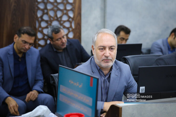 اصفهان به الگوی شهرهای استان در حوزه تاکسیرانی تبدیل شد/ تحقق ۹۰ درصدی بودجه
