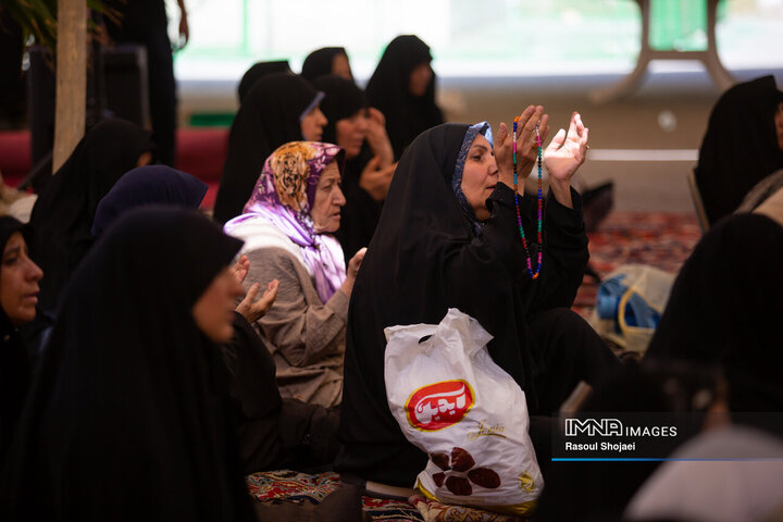 دعای عرفه در ناژوان