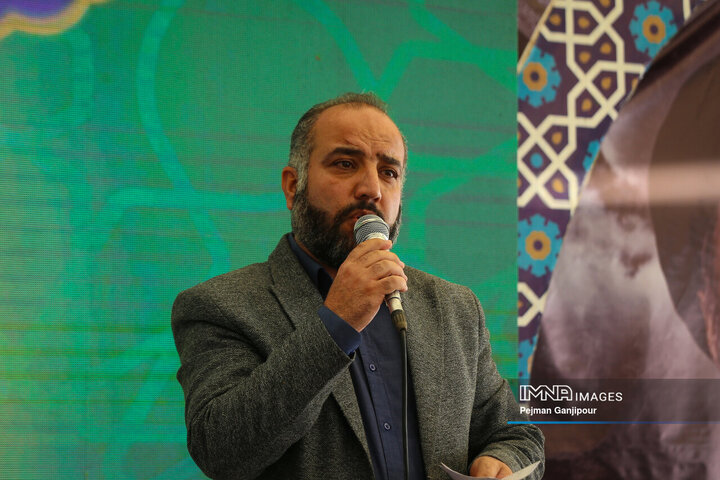 دعای پرفیض عرفه در آرامستان باغ رضوان