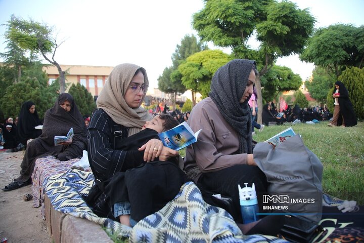 دعای عرفه در دانشگاه پیام نور بجنورد