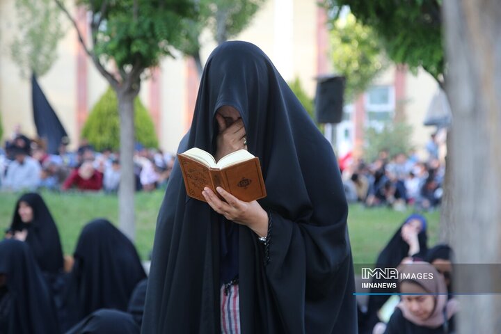 دعای عرفه در دانشگاه پیام نور بجنورد