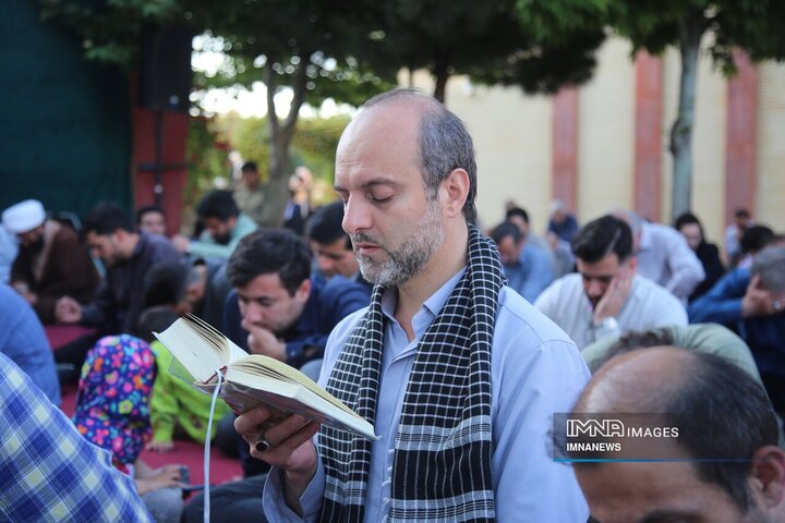 دعای عرفه در دانشگاه پیام نور بجنورد