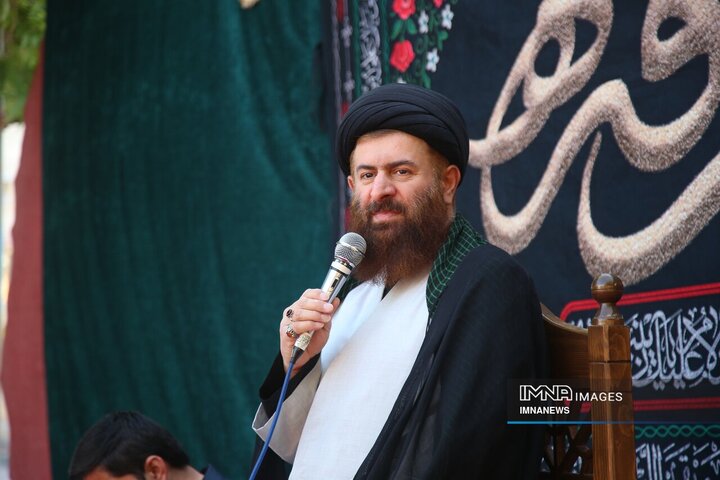 دعای عرفه در دانشگاه پیام نور بجنورد
