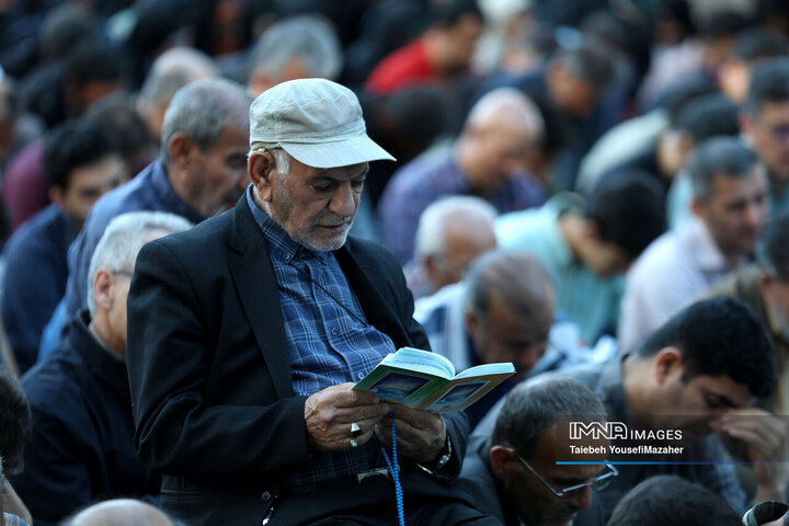 مراسم پرفیض دعای عرفه در همدان