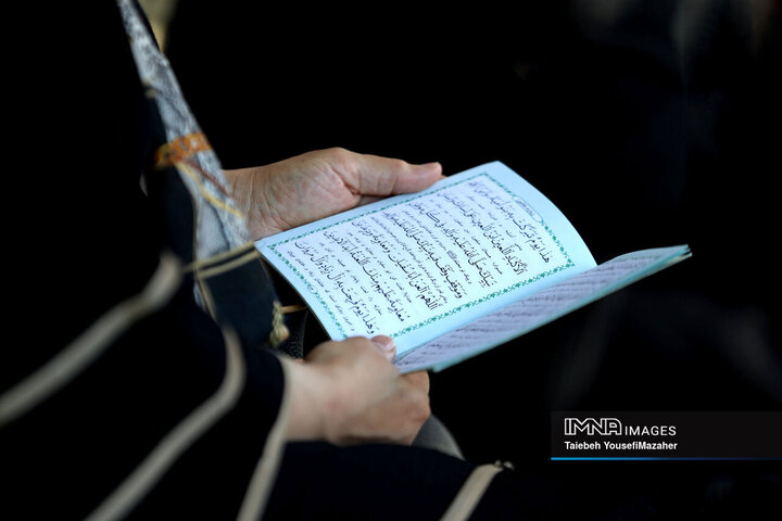 مراسم پرفیض دعای عرفه در همدان