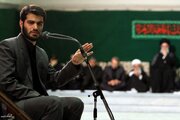 میثم مطیعی برای خانواده رهبر شهید خواند + فیلم