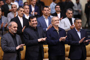 پزشکیان: قهرمان واقعی کسی است که با جانش از وطن دفاع می‌کند