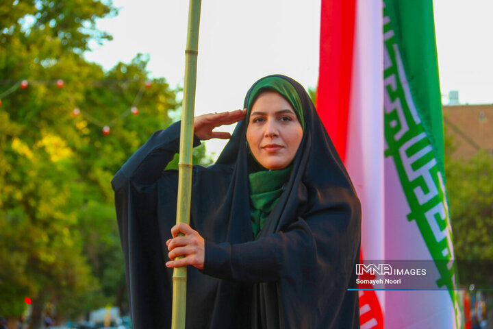 سمفونی افتخار؛ رقص پرچم در دستان کرمانشاهیان
