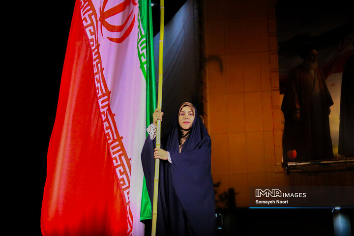 سمفونی افتخار؛ رقص پرچم در دستان کرمانشاهیان