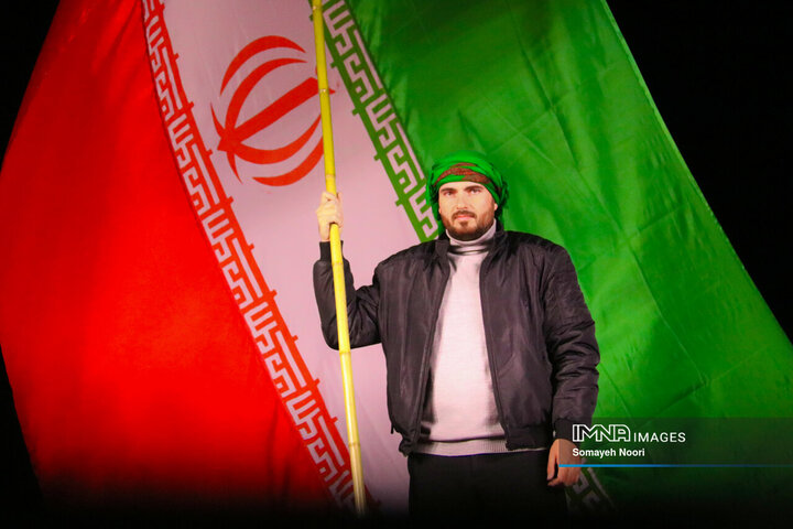 سمفونی افتخار؛ رقص پرچم در دستان کرمانشاهیان