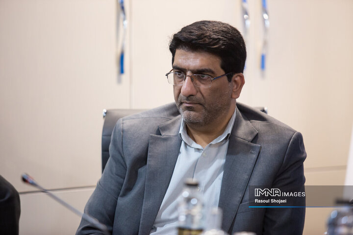 ۴۰ درصد کالاهای اساسی از طریق کاسبان امین در محلات توزیع میشود ۴۰ درصد کالاهای اساسی از طریق کاسبان امین در محلات توزیع میشود