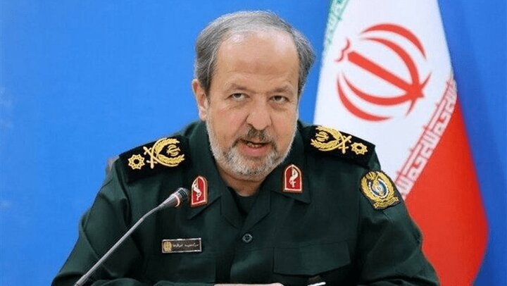 سرپرست وزارت دفاع: شگفتانههای جدیدی در راه است