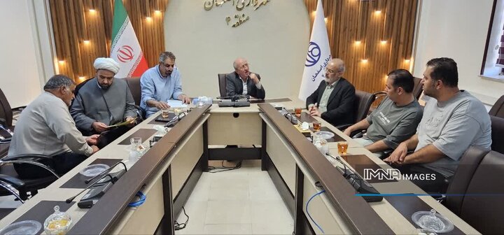 رسیدگی به بیش از ۱۰ پرونده شهروندی در کمیته نظارتی شورای شهر در منطقه ۴ اصفهان
