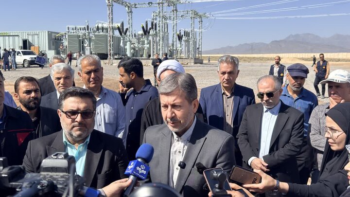 ایجاد ۵۷۰۰ مگاوات نیروگاه خورشیدی در اصفهان هدف‌گذاری شده است