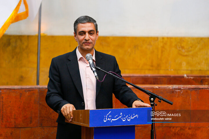 آیین پاسداشت تولید ۲۰ درصد انرژی خورشیدی در شهرداری اصفهان