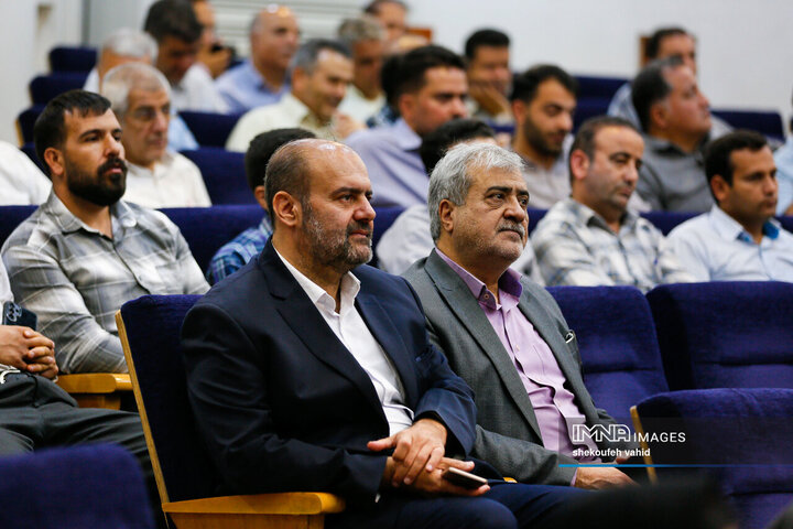 آیین پاسداشت تولید ۲۰ درصد انرژی خورشیدی در شهرداری اصفهان