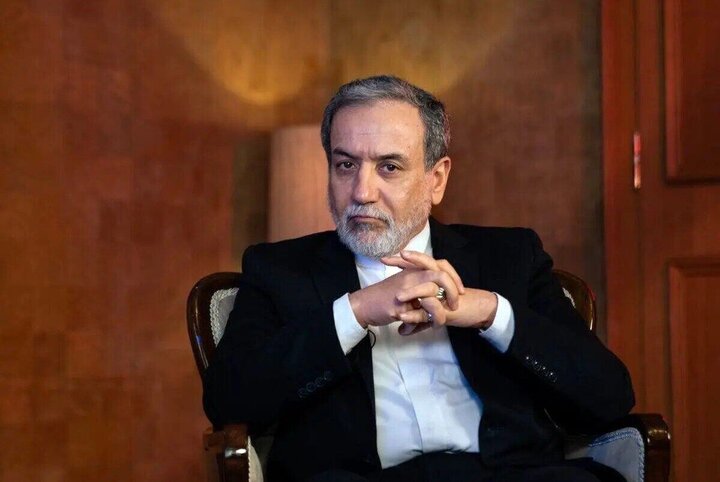 پیام وزیر امور خارجه به جیحون بایراموف به‌مناسبت سالروز استقلال جمهوری آذربایجان