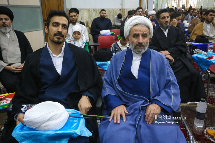 مراسم عمامه گذاری طلاب حوزه علمیه استان اصفهان