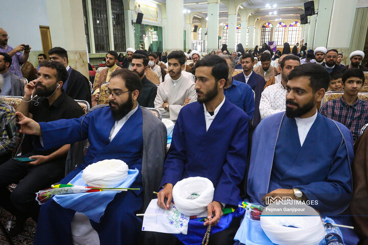 مراسم عمامه گذاری طلاب حوزه علمیه استان اصفهان