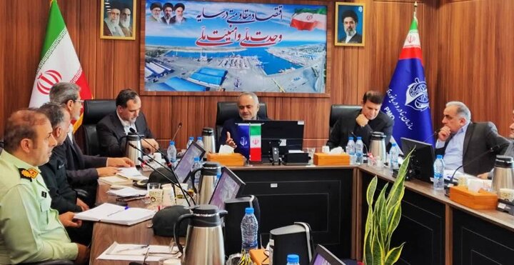 موانع عملیاتی در ترخیص کالاهای اساسی بنادر مازندران رفع شود