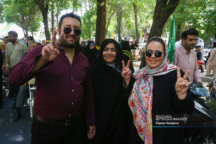 مهمانی کیلومتری عید غدیر - اصفهان