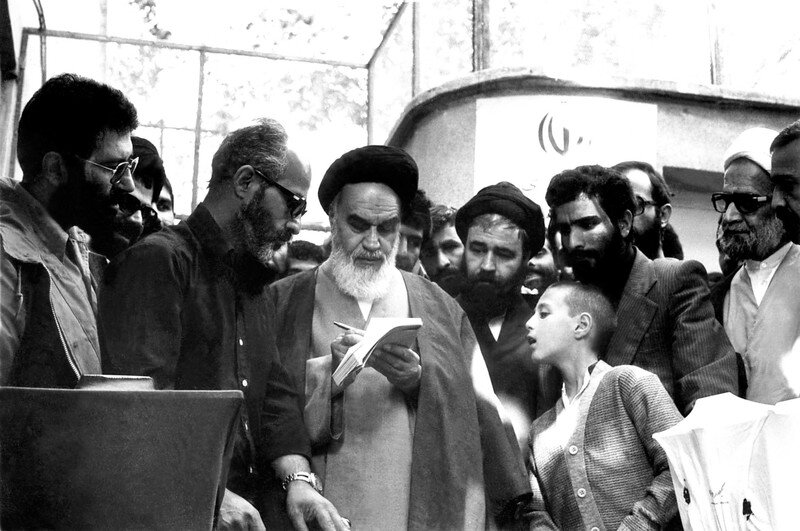 میراث ماندگار؛ چگونه «مکتب امام خمینی» هویتبخش نسل امروز شد؟