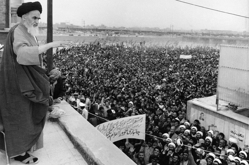 میراث ماندگار؛ چگونه «مکتب امام خمینی» هویتبخش نسل امروز شد؟