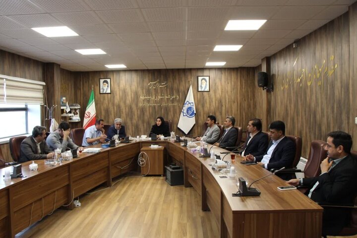 سازندگان و انبوه‌سازان به تعهدات قانونی خود پایبند باشند