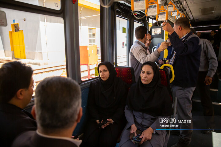 بازدید مدیرکل محیط زیست از خطوط یک و دو مترو اصفهان