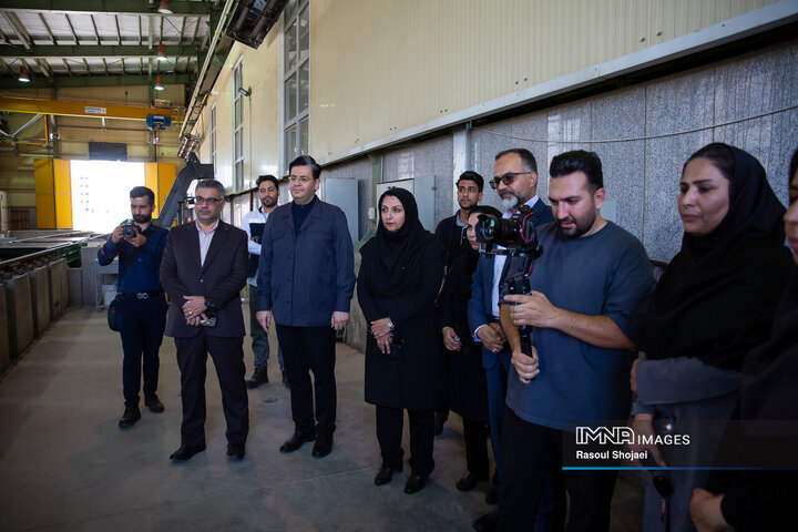 بازدید مدیرکل محیط زیست از خطوط یک و دو مترو اصفهان