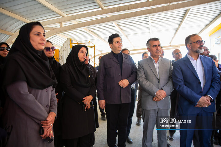 بازدید مدیرکل محیط زیست از خطوط یک و دو مترو اصفهان