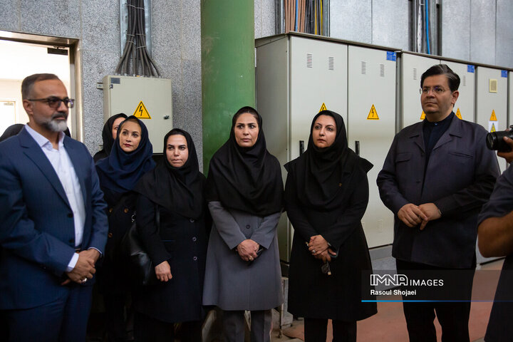 بازدید مدیرکل محیط زیست از خطوط یک و دو مترو اصفهان