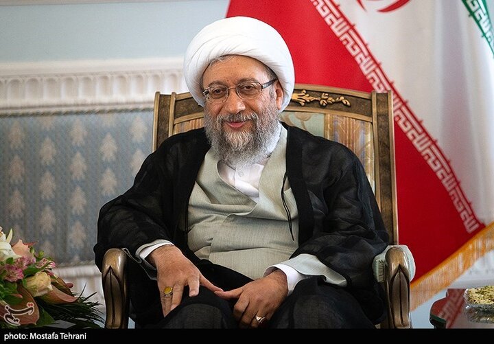 نظام جمهوری اسلامی یکپارچه در برابر نظام سلطه ایستاده است