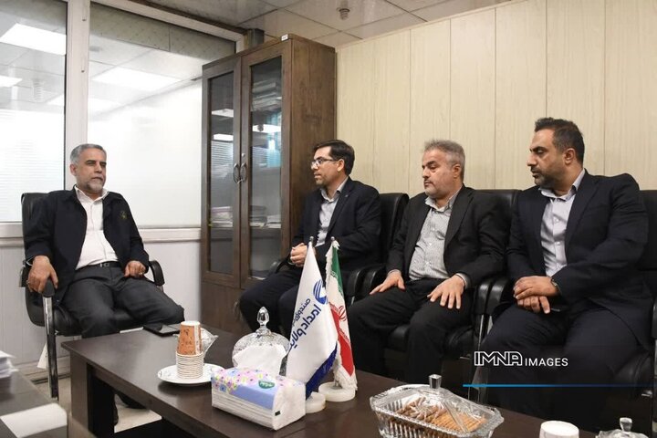 پرداخت بیش از ۱۰ هزار فقره تسهیلات قرض‌الحسنه به مددجویان خوزستان
