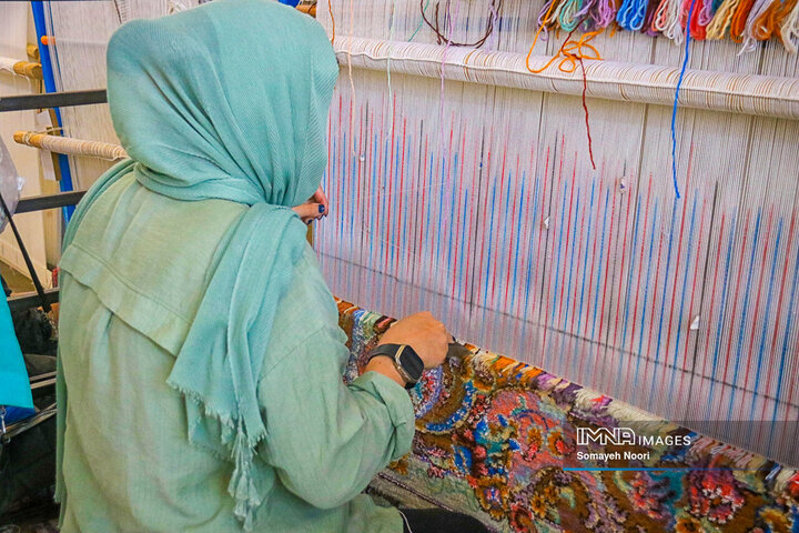 از دستان زنان کرمانشاهی تا شکوه فرش ایرانی