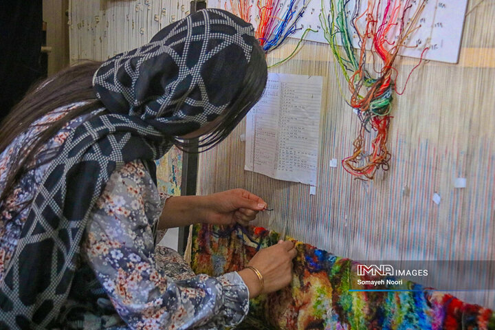 از دستان زنان کرمانشاهی تا شکوه فرش ایرانی
