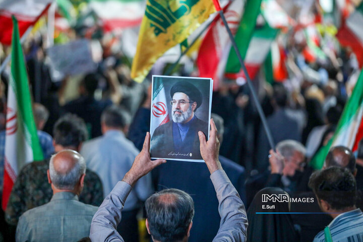 صدمین شب حماسه و ایستادگی؛در میدان شهدای اراک