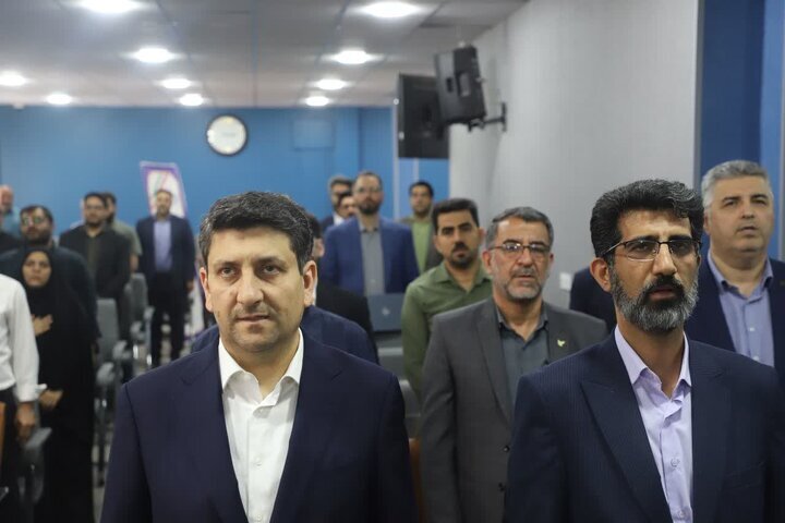 دیدار وزیر ارتباطات با فعالان کسب‌وکارهای دیجیتال قم برگزار شد