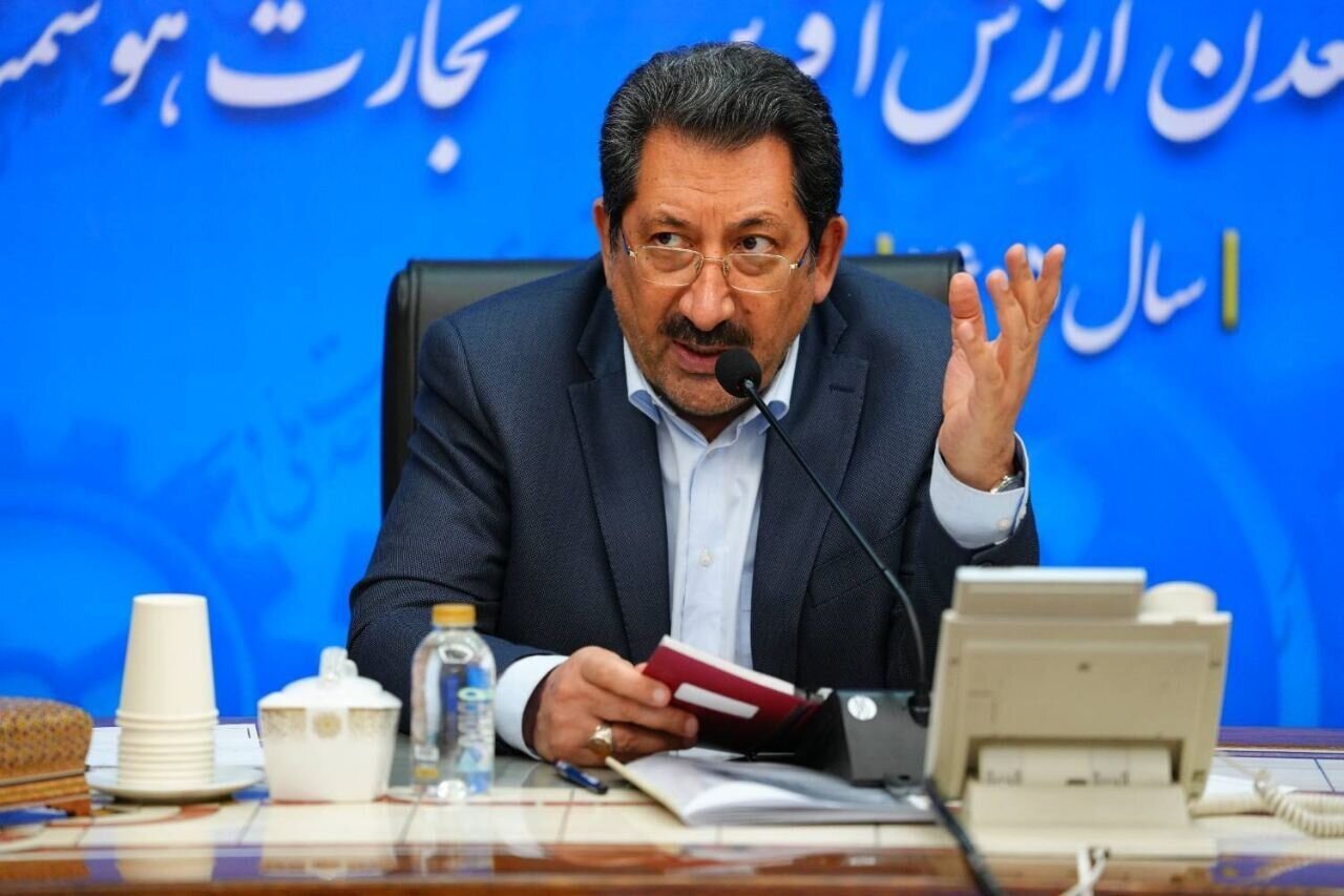 وزیر صمت: روایت پیشرفت صنعتی بدون حضور حرفه‌ای رسانه‌ها امکانپذیر نیست