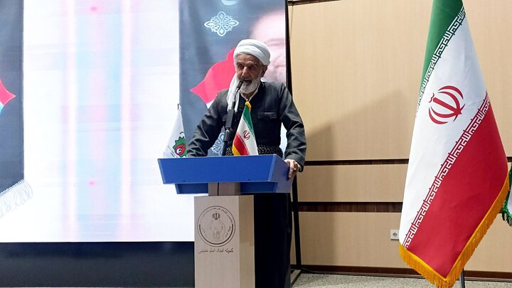 مردم کردستان در سخت‌ترین شرایط وفاداری خود به انقلاب و کشور را ثابت کرده‌اند