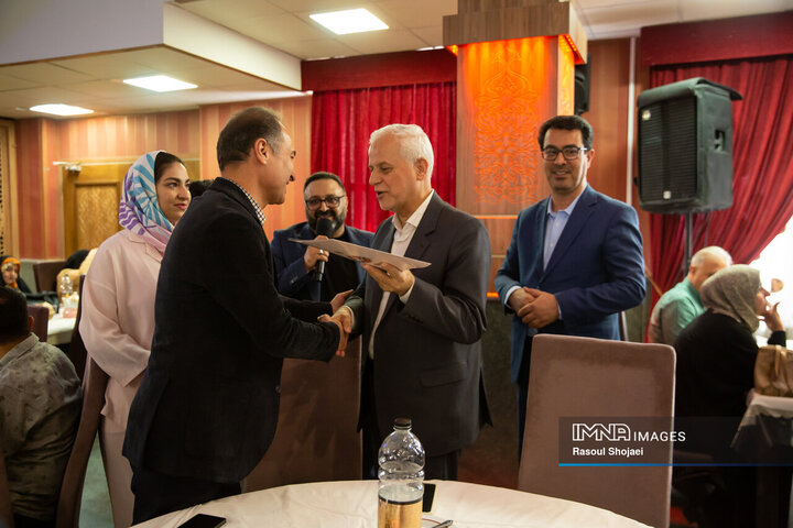 تجلیل از بازنشستگان شهرداری