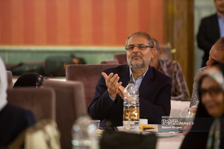 تجلیل از بازنشستگان شهرداری