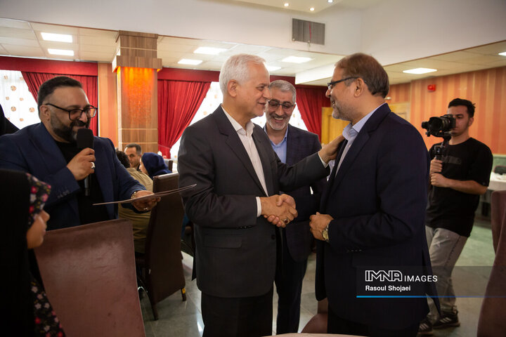 تجلیل از بازنشستگان شهرداری