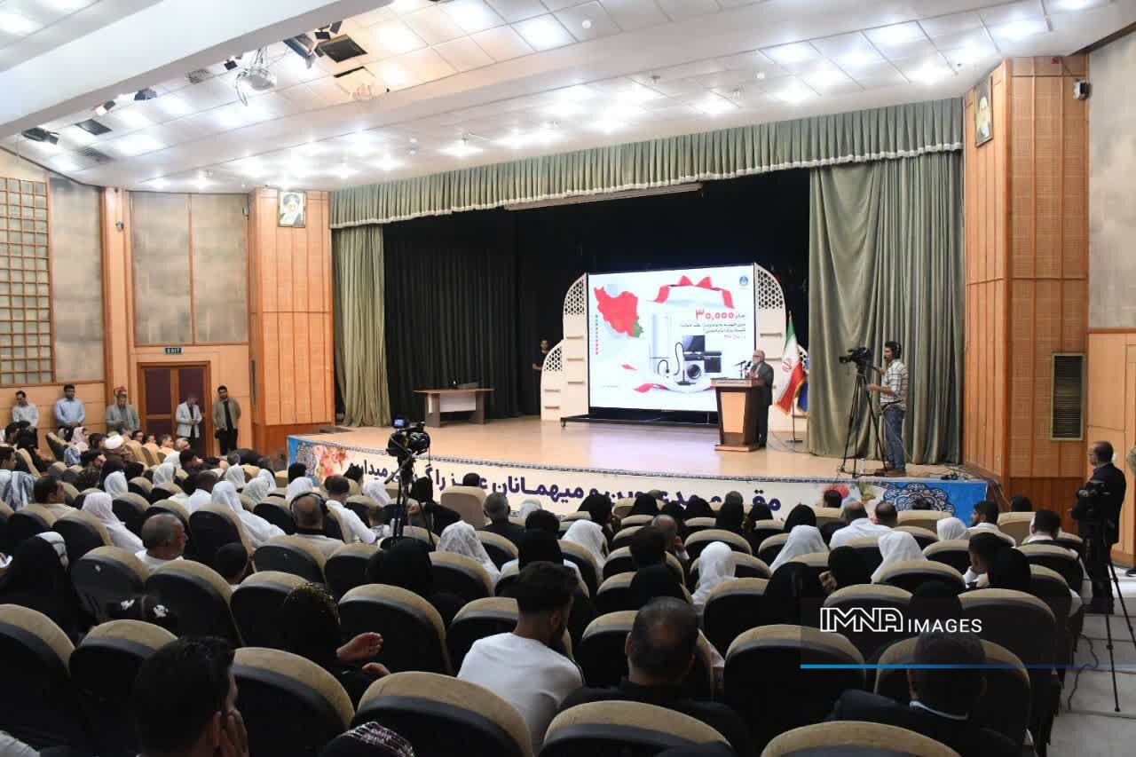 ۲۳۶۶ سری جهیزیه به نوعروسان مددجوی خوزستان اهدا شد