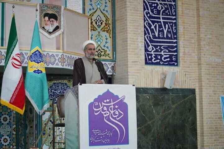 دشمن با حیله‌های مختلف به دنبال تضعیف روحیه دشمن است