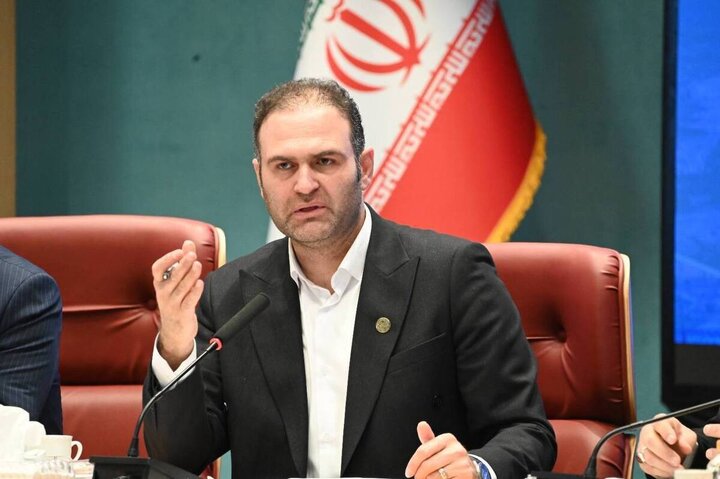 سامانه فواد ابتکاری برای پایان نارضایتی‌های اداری و بازسازی اعتماد عمومی است