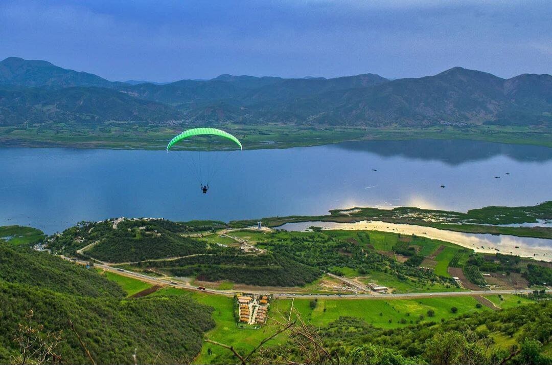 زندگی در زریبار؛ از پرندگان مهاجر تا چالش‌های زیست‌محیطی