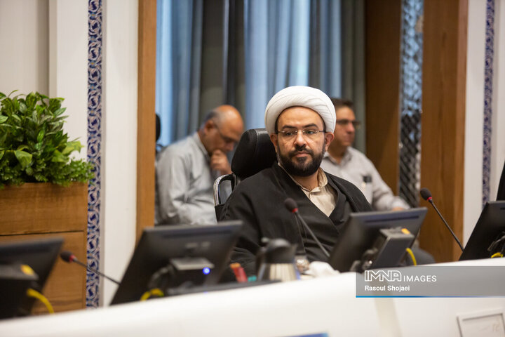 حجت‌الاسلام منوچهر مهروی‌پور عضو شورای اسلامی شهر اصفهان