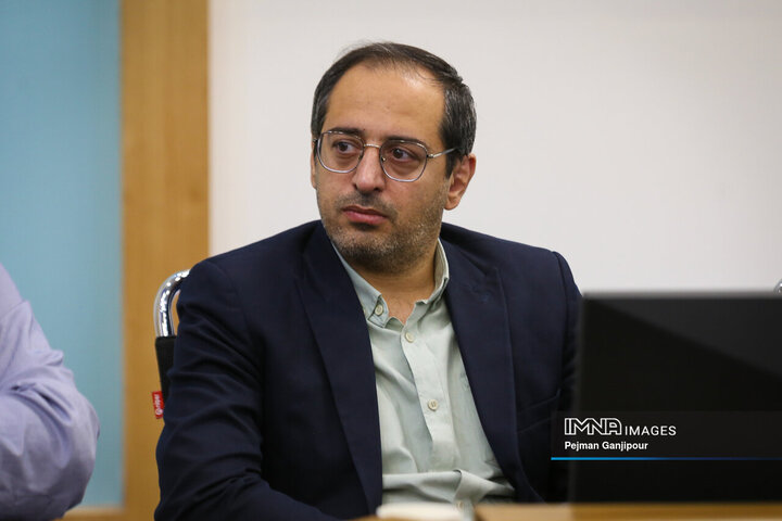 نشست خبری استاندار اصفهان