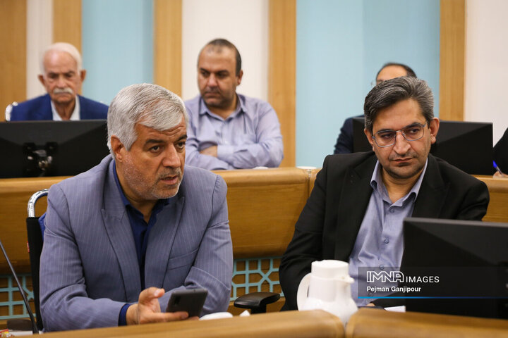 نشست خبری استاندار اصفهان